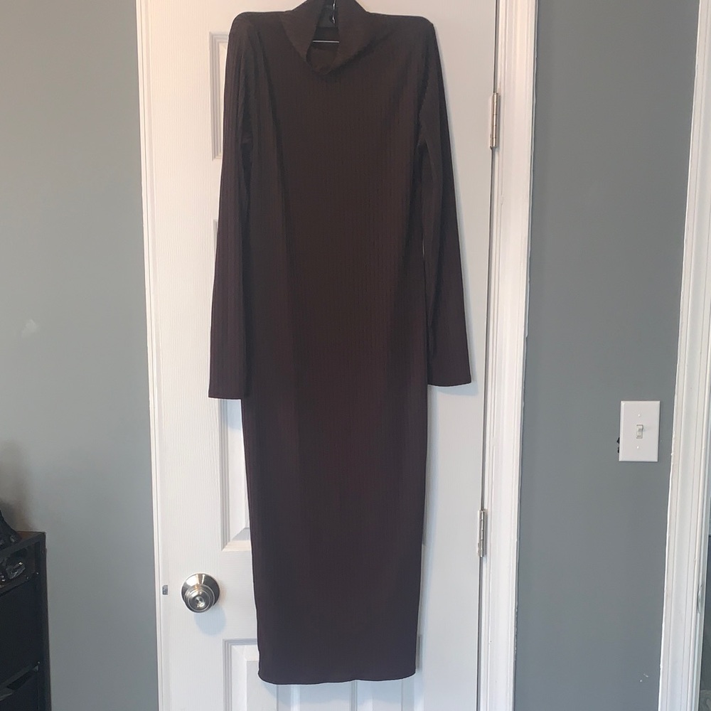 Elegant Brown Long Sleeve Turtleneck Dress